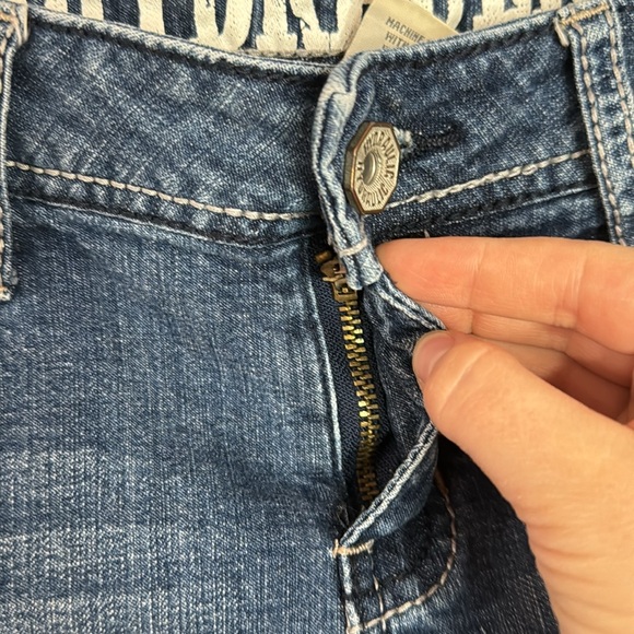 Hydraulic Lola Curvy cuffed fringe hem denim embellished mini shorts sz 9/10 - Picture 8 of 12